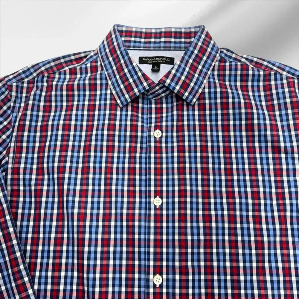 BANANA REPUBLIC Men’s Large Red White Blue Checkered Dress Shirt